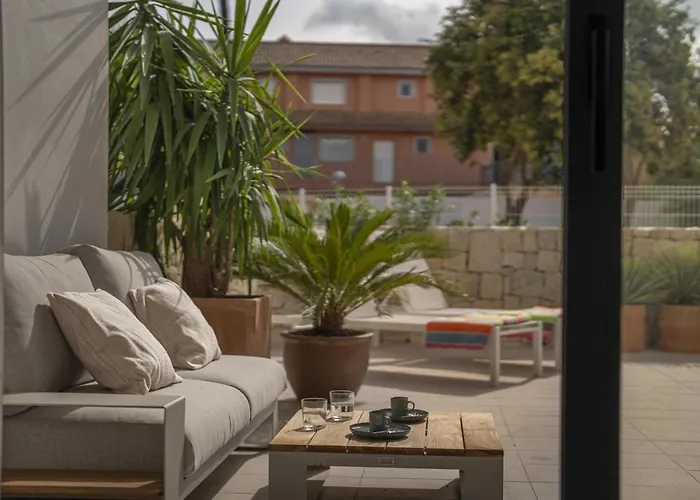 Prime Spanish Holidays - Marina Bay Apartment